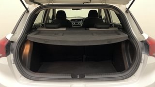 Used 2014 Hyundai i20 [2012-2014] Asta 1.2 Petrol Manual interior DICKY INSIDE VIEW