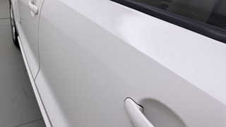 Used 2015 Volkswagen Polo [2010-2014] Highline1.2L (P) Petrol Manual dents MINOR DENT