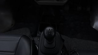 Used 2021 Maruti Suzuki Eeco AC 5 STR Petrol Manual interior GEAR  KNOB VIEW
