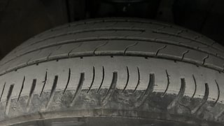 Used 2021 Renault Kiger RXZ 1.0 Turbo MT Dual Tone Petrol Manual tyres RIGHT FRONT TYRE TREAD VIEW