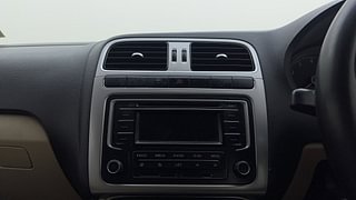 Used 2015 Volkswagen Polo [2010-2014] Highline1.2L (P) Petrol Manual top_features Integrated (in-dash) music system