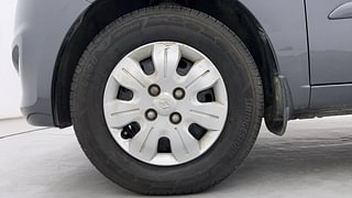 Used 2013 Hyundai i10 [2010-2016] Asta AT with Sunroof Petrol Petrol Automatic tyres LEFT FRONT TYRE RIM VIEW