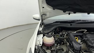 Used 2022 volkswagen Vento Highline Plus 1.0L TSI Petrol AT Petrol Automatic engine ENGINE RIGHT SIDE HINGE & APRON VIEW