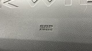 Used 2021 Renault Kwid 1.0L RXT(O) AMT Petrol Automatic top_features Airbags