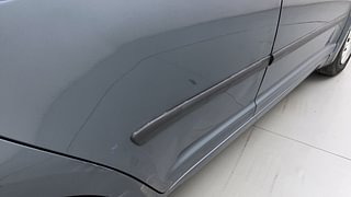 Used 2011 Maruti Suzuki Swift [2007-2011] VXi Petrol Manual dents MINOR SCRATCH