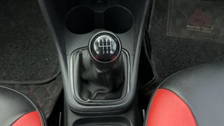 Used 2021 Volkswagen Polo Comfortline 1.0 TSI Petrol Manual interior GEAR  KNOB VIEW