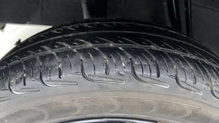 Used 2018 Renault Kwid [2015-2019] RXL Petrol Manual tyres RIGHT REAR TYRE TREAD VIEW