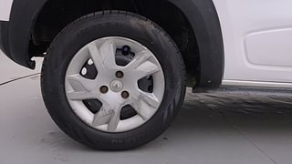 Used 2020 Renault Kwid 1.0 RXL AMT Petrol Automatic tyres RIGHT REAR TYRE RIM VIEW