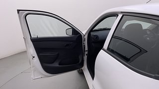 Used 2020 Renault Kwid 1.0 RXL AMT Petrol Automatic interior LEFT FRONT DOOR OPEN VIEW