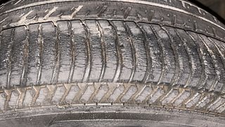 Used 2017 Ford EcoSport [2015-2017] Titanium 1.0L Eco Boost Petrol Manual tyres RIGHT FRONT TYRE TREAD VIEW
