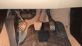Used 2015 Volkswagen Polo [2010-2014] Highline1.2L (P) Petrol Manual interior PEDALS VIEW