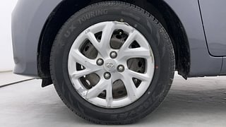 Used 2018 Hyundai Grand i10 [2017-2020] Magna 1.2 Kappa VTVT Petrol Manual tyres LEFT FRONT TYRE RIM VIEW