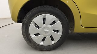 Used 2015 Maruti Suzuki Celerio VXI AMT Petrol Automatic tyres RIGHT REAR TYRE RIM VIEW