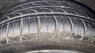 Used 2019 Hyundai Verna [2017-2020] 1.6 CRDI SX (O) AT Diesel Automatic tyres RIGHT REAR TYRE TREAD VIEW