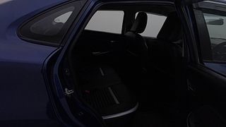 Used 2018 Maruti Suzuki Baleno [2015-2019] Delta AT Petrol Petrol Automatic interior RIGHT SIDE REAR DOOR CABIN VIEW