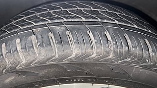 Used 2019 Hyundai Verna [2017-2020] 1.6 CRDI SX (O) AT Diesel Automatic tyres LEFT FRONT TYRE TREAD VIEW