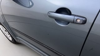 Used 2011 Maruti Suzuki Swift [2007-2011] VXi Petrol Manual dents MINOR SCRATCH