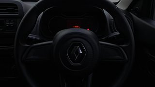 Used 2020 Renault Kwid 1.0 RXL AMT Petrol Automatic top_features Airbags