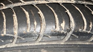 Used 2021 Maruti Suzuki Wagon R 1.0 [2019-2022] VXI Petrol Manual tyres RIGHT FRONT TYRE TREAD VIEW