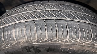 Used 2011 Maruti Suzuki Swift [2007-2011] VXi Petrol Manual tyres LEFT FRONT TYRE TREAD VIEW