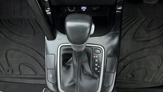 Used 2020 Kia Seltos HTX IVT G Petrol Automatic interior GEAR  KNOB VIEW