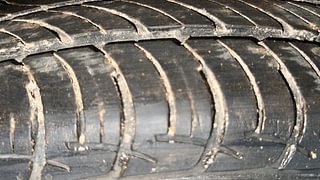 Used 2021 Maruti Suzuki Wagon R 1.0 [2019-2022] VXI Petrol Manual tyres LEFT REAR TYRE TREAD VIEW