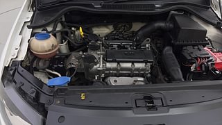 Used 2015 Volkswagen Polo [2010-2014] Highline1.2L (P) Petrol Manual engine ENGINE RIGHT SIDE VIEW