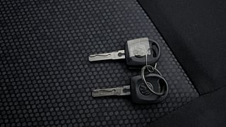 Used 2018 Volkswagen Ameo [2016-2020] Trendline 1.5L (D) Diesel Manual extra CAR KEY VIEW