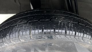 Used 2019 Renault Kwid [2017-2019] RXT 1.0 SCE Special (O) Petrol Manual tyres RIGHT REAR TYRE TREAD VIEW