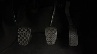 Used 2016 Ford Figo [2015-2019] Trend 1.2 Ti-VCT Petrol Manual interior PEDALS VIEW