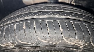 Used 2023 Tata Tiago Revotron XE Petrol Manual tyres RIGHT FRONT TYRE TREAD VIEW