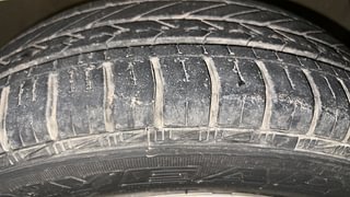 Used 2015 Maruti Suzuki Celerio VXI AMT Petrol Automatic tyres RIGHT FRONT TYRE TREAD VIEW