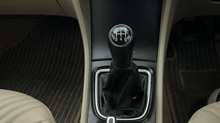 Used 2019 Maruti Suzuki Ciaz Delta Petrol Petrol Manual interior GEAR  KNOB VIEW