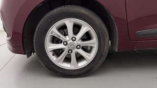 Used 2015 Hyundai Grand i10 [2013-2017] Asta AT 1.2 Kappa VTVT Petrol Automatic tyres LEFT FRONT TYRE RIM VIEW