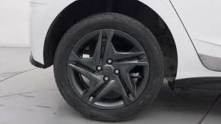 Used 2022 Hyundai New i20 Sportz 1.2 MT Petrol Manual tyres RIGHT REAR TYRE RIM VIEW