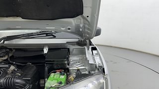 Used 2018 Renault Kwid [2015-2019] RXL Petrol Manual engine ENGINE LEFT SIDE HINGE & APRON VIEW