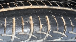 Used 2016 Maruti Suzuki Swift Dzire ZXI Petrol Manual tyres RIGHT FRONT TYRE TREAD VIEW
