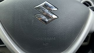 Used 2018 Maruti Suzuki Alto K10 [2014-2019] VXI AMT (O) Petrol Automatic top_features Airbags