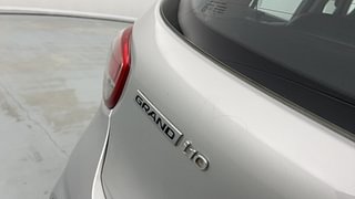Used 2018 Hyundai Grand i10 [2017-2020] Sportz 1.2 CRDi Diesel Manual dents MINOR SCRATCH