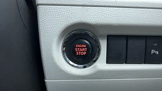 Used 2017 Maruti Suzuki Ignis [2017-2020] Zeta AMT Petrol Petrol Automatic top_features Keyless start