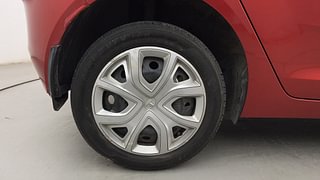 Used 2022 Tata Altroz XM Plus 1.2 Petrol Manual tyres RIGHT REAR TYRE RIM VIEW