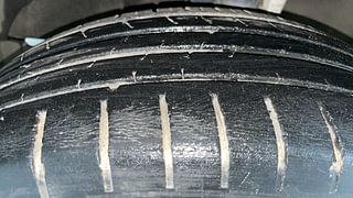 Used 2018 Maruti Suzuki Baleno [2015-2019] Zeta Petrol Petrol Manual tyres LEFT FRONT TYRE TREAD VIEW