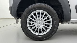Used 2018 Renault Kwid [2015-2019] RXL Petrol Manual tyres RIGHT REAR TYRE RIM VIEW