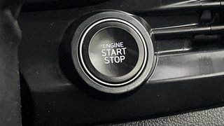 Used 2020 Hyundai New i20 Asta (O) 1.0 Turbo DCT Petrol Automatic top_features Keyless start
