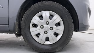 Used 2013 Hyundai i10 [2010-2016] Asta AT with Sunroof Petrol Petrol Automatic tyres RIGHT FRONT TYRE RIM VIEW