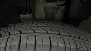 Used 2016 Renault Kwid [2015-2019] RXT Petrol Manual tyres LEFT FRONT TYRE TREAD VIEW