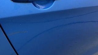 Used 2015 Maruti Suzuki Celerio ZXI AMT Petrol Automatic dents MINOR SCRATCH