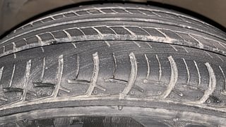 Used 2018 Maruti Suzuki Baleno [2015-2019] Delta AT Petrol Petrol Automatic tyres LEFT FRONT TYRE TREAD VIEW