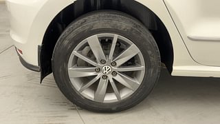 Used 2018 Volkswagen Polo [2015-2019] Highline1.2L (P) Petrol Manual tyres RIGHT REAR TYRE RIM VIEW