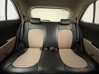 Used 2017 Hyundai Grand i10 Asta 1.1 CRDi Diesel Manual interior REAR SEAT CONDITION VIEW